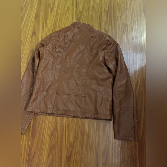 Brown Leather boys Jacket size medium - Picture 9 of 10